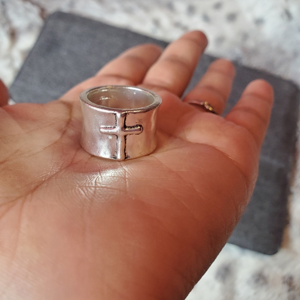 Vintage Band Ring - Picture 3 of 9